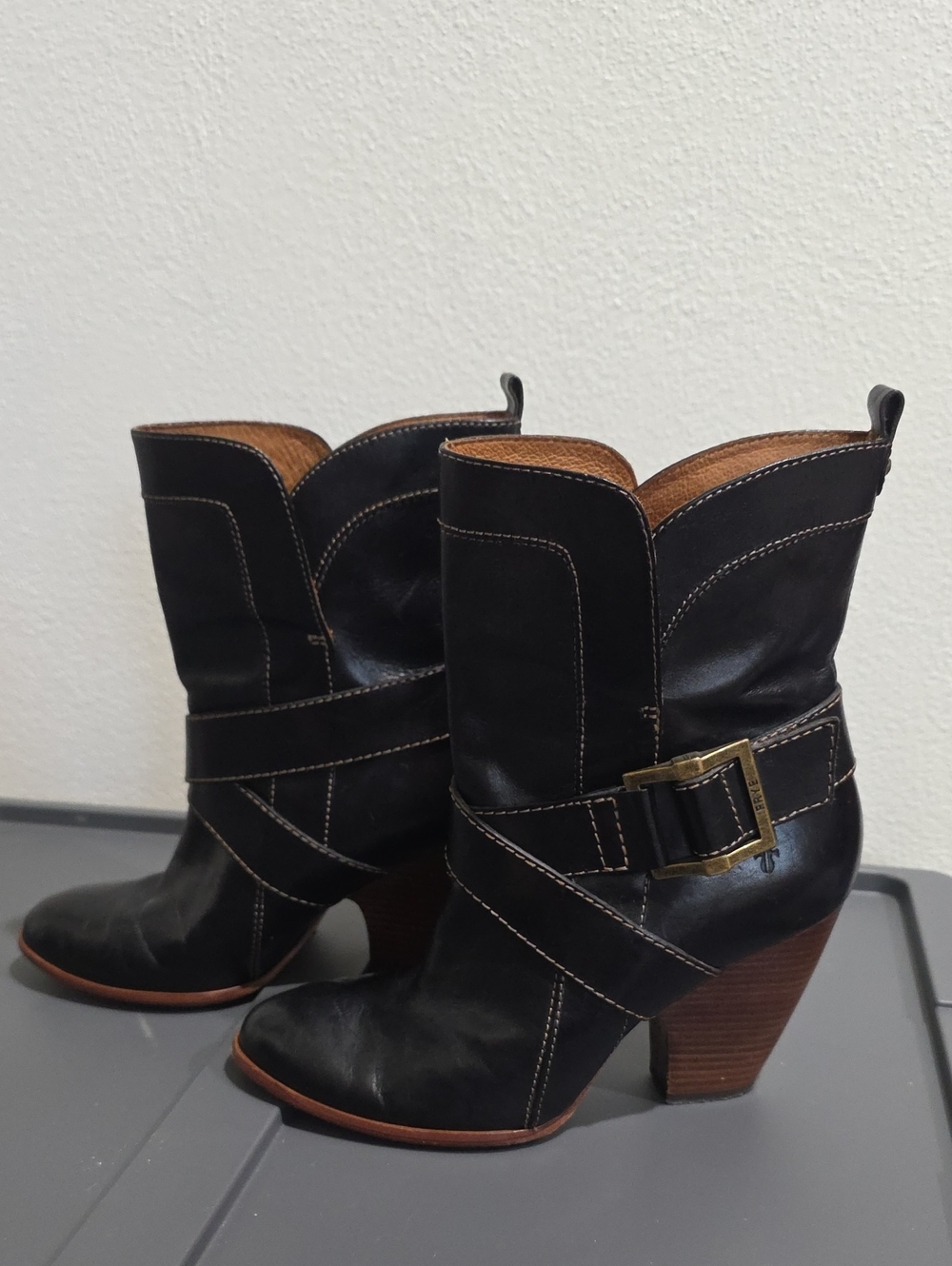 Frye Andrea Leather Mid Boot